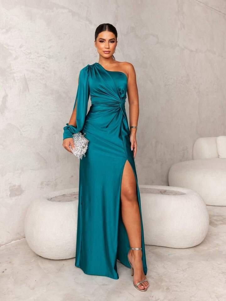 Lara Elegant evening dress - Isla Secrets